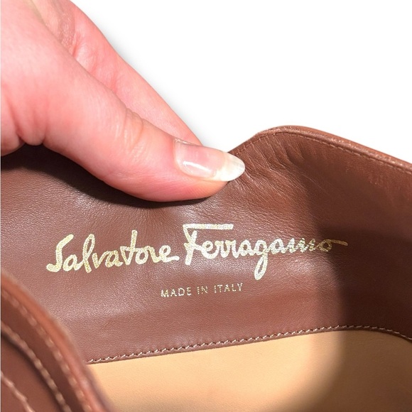 Salvatore Ferragamo Fersea Cognac Brown Leather Gold Logo Riding Boots Size 8 - Picture 9 of 13